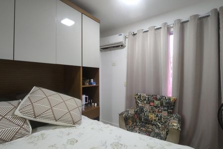 Casa de condomínio à venda com 165m², 5 quartos e 2 vagasSuíte