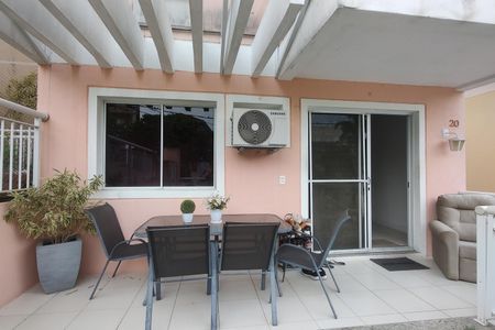 Casa de condomínio à venda com 165m², 5 quartos e 2 vagasÁrea comum