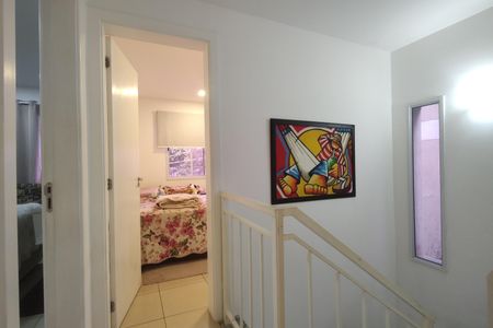 Casa de condomínio à venda com 165m², 5 quartos e 2 vagasCorredor