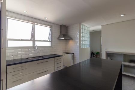 Cozinha e Área de Serviço de apartamento à venda com 2 quartos, 88m² em Paraíso, São Paulo