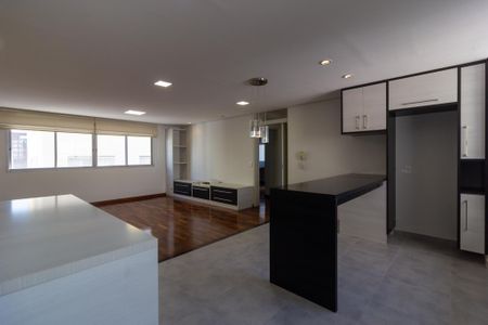 Cozinha e Área de Serviço de apartamento à venda com 2 quartos, 88m² em Paraíso, São Paulo