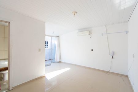 Casa à venda com 120m², 3 quartos e 3 vagasSuite