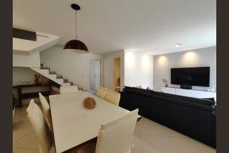 Sala de casa de condomínio à venda com 3 quartos, 250m² em Vargem Grande, Rio de Janeiro