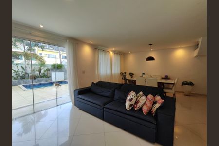 Sala de casa de condomínio à venda com 3 quartos, 250m² em Vargem Grande, Rio de Janeiro