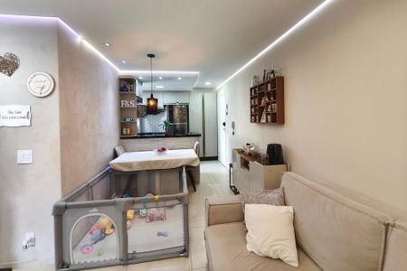 Sala de apartamento à venda com 2 quartos, 50m² em Jardim das Bandeiras, Campinas