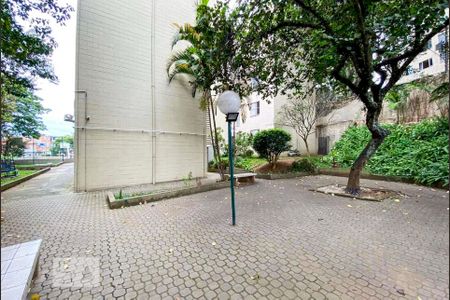 Apartamento para alugar com 50m², 2 quartos e sem vagaÁrea comum