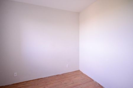 Quarto 2 de apartamento para alugar com 2 quartos, 36m² em Parque Fongaro, São Paulo