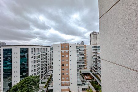 Apartamento à venda com 100m², 2 quartos e 2 vagas Apartamento à venda com 100m², 2 quartos e 2 vagasVista da Suíte 2