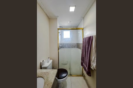 Apartamento à venda com 100m², 2 quartos e 2 vagas Apartamento à venda com 100m², 2 quartos e 2 vagasBanheiro da Suíte