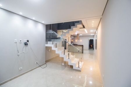 Sala  de casa para alugar com 2 quartos, 125m² em Jardim Ana Cristina(votupoca), Barueri