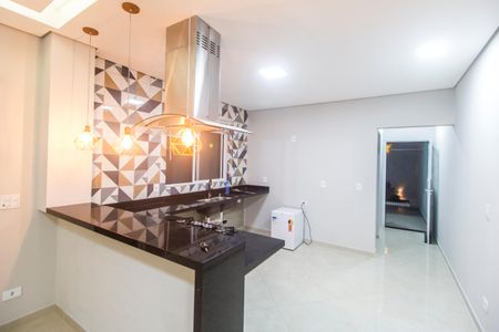 Casa para alugar com 125m², 2 quartos e 2 vagasCozinha