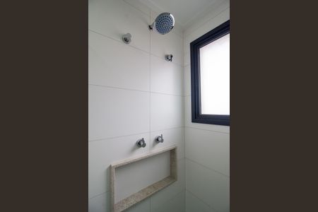 Apartamento para alugar com 92m², 2 quartos e 2 vagas Apartamento para alugar com 92m², 2 quartos e 2 vagasBanheiro da Suíte