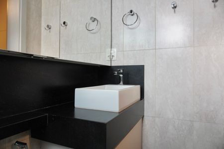 Apartamento para alugar com 92m², 3 quartos e 2 vagas Apartamento para alugar com 92m², 3 quartos e 2 vagasBanheiro da Suíte