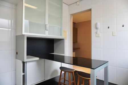 Apartamento para alugar com 92m², 3 quartos e 2 vagas Apartamento para alugar com 92m², 3 quartos e 2 vagasCozinha