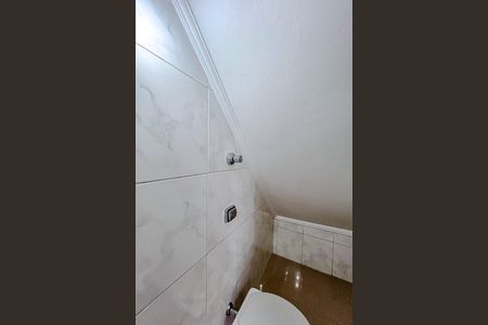 Casa à venda com 180m², 3 quartos e 2 vagasLavabo