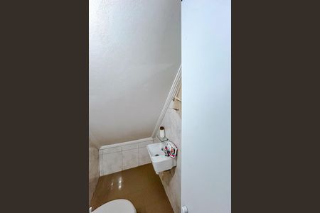 Casa à venda com 180m², 3 quartos e 2 vagasLavabo