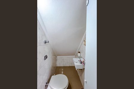 Casa à venda com 180m², 3 quartos e 2 vagasLavabo