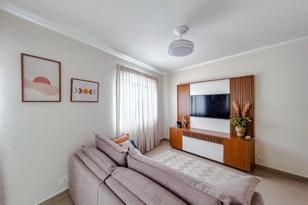 Casa à venda com 180m², 3 quartos e 2 vagasSala