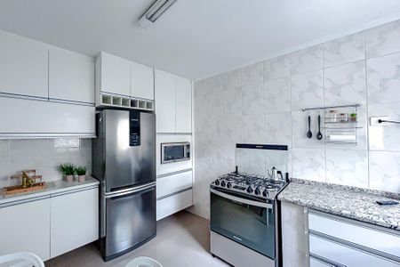 Casa à venda com 180m², 3 quartos e 2 vagasCozinha