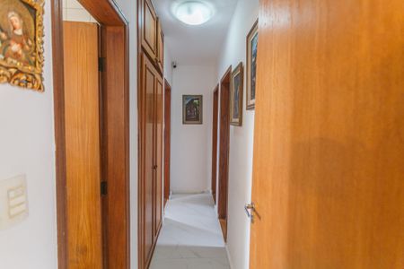 Apartamento para alugar com 90m², 3 quartos e 1 vaga Apartamento para alugar com 90m², 3 quartos e 1 vagaCorredor