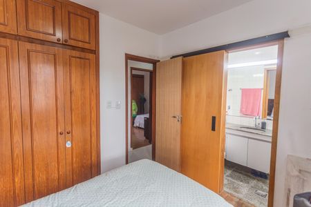Apartamento para alugar com 90m², 3 quartos e 1 vaga Apartamento para alugar com 90m², 3 quartos e 1 vagaSuíte
