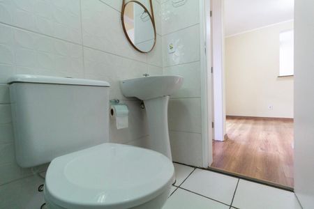 Apartamento à venda com 45m², 2 quartos e sem vaga Apartamento à venda com 45m², 2 quartos e sem vagaBanheiro Social