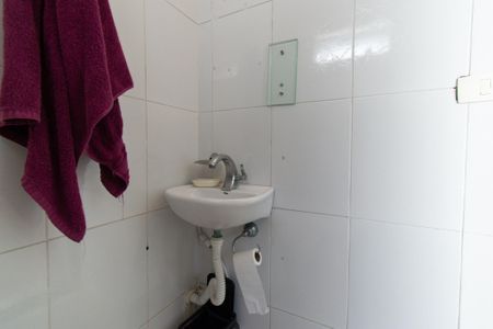 Casa à venda com 168m², 3 quartos e 2 vagas Casa à venda com 168m², 3 quartos e 2 vagasLavabo