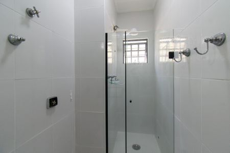 Casa à venda com 168m², 3 quartos e 2 vagas Casa à venda com 168m², 3 quartos e 2 vagasBanheiro da Suíte