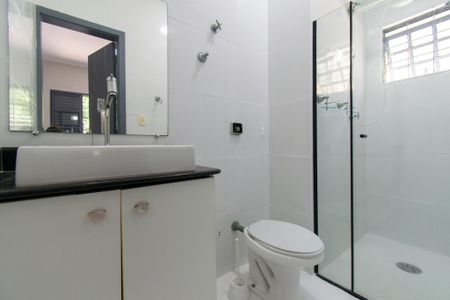 Casa à venda com 168m², 3 quartos e 2 vagas Casa à venda com 168m², 3 quartos e 2 vagasBanheiro da Suíte