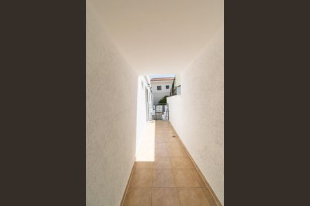 Casa à venda com 168m², 3 quartos e 2 vagas Casa à venda com 168m², 3 quartos e 2 vagasCorredor Externo