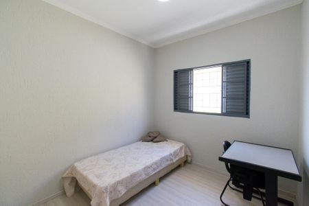 Casa à venda com 168m², 3 quartos e 2 vagas Casa à venda com 168m², 3 quartos e 2 vagasQuarto 3