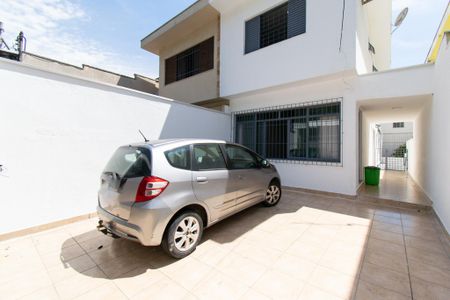 Casa à venda com 168m², 3 quartos e 2 vagas Casa à venda com 168m², 3 quartos e 2 vagasGaragem
