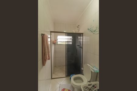 Casa à venda com 194m², 3 quartos e 3 vagas Casa à venda com 194m², 3 quartos e 3 vagasBanheiro/Suite