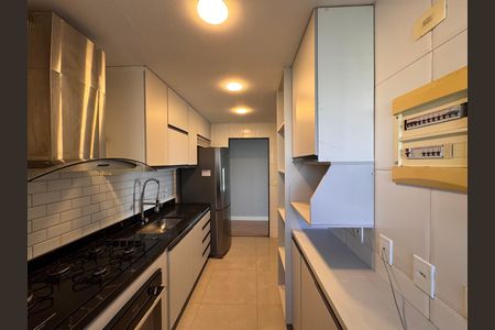 Apartamento para alugar com 88m², 3 quartos e 2 vagas Apartamento para alugar com 88m², 3 quartos e 2 vagasCozinha e Área de Serviço