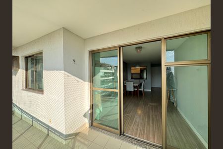 Apartamento para alugar com 88m², 3 quartos e 2 vagas Apartamento para alugar com 88m², 3 quartos e 2 vagasVaranda
