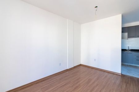 Apartamento à venda com 55m², 2 quartos e 1 vaga Apartamento à venda com 55m², 2 quartos e 1 vagaSala