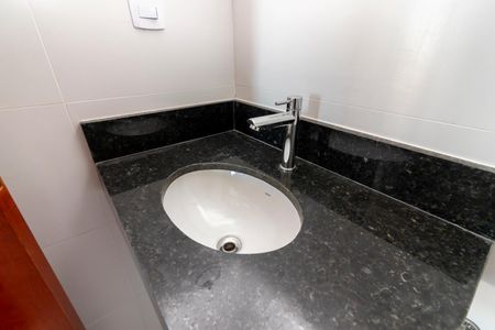 Apartamento para alugar com 50m², 2 quartos e 1 vaga Apartamento para alugar com 50m², 2 quartos e 1 vagaBanheiro 2