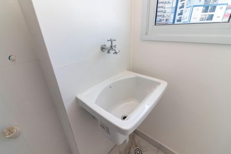 Apartamento à venda com 65m², 2 quartos e 1 vagaÁrea de Serviço