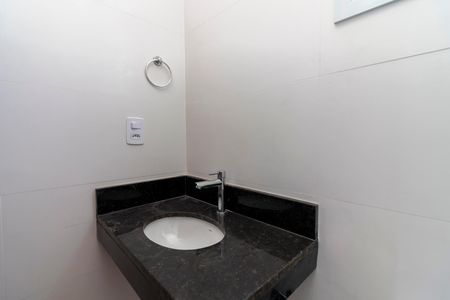 Apartamento para alugar com 54m², 2 quartos e 1 vaga Apartamento para alugar com 54m², 2 quartos e 1 vagaBanheiro 2