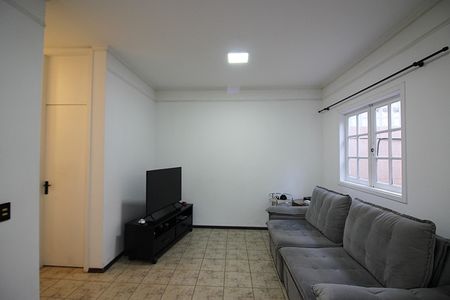 Casa de condomínio à venda com 120m², 3 quartos e 2 vagasSala