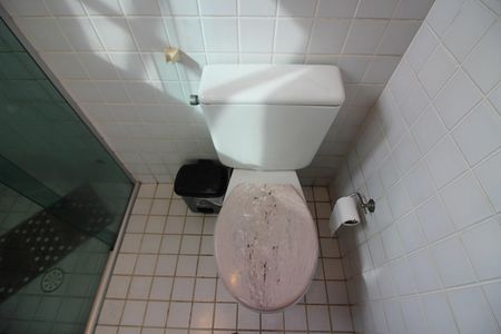 Casa de condomínio à venda com 120m², 3 quartos e 2 vagasBanheiro Social