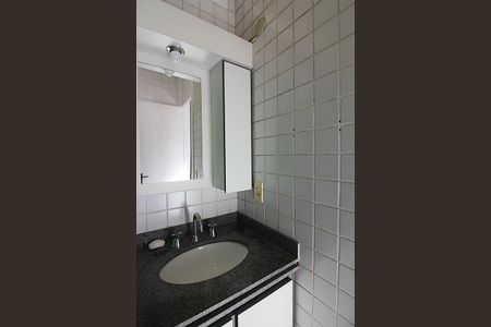 Casa de condomínio à venda com 120m², 3 quartos e 2 vagas Suíte Banheiro