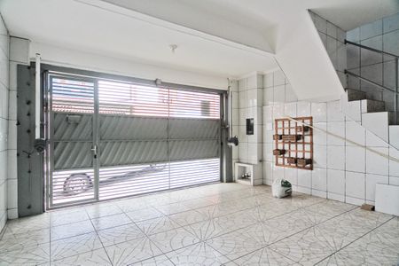 Casa à venda com 220m², 4 quartos e 1 vaga Casa à venda com 220m², 4 quartos e 1 vagaGaragem
