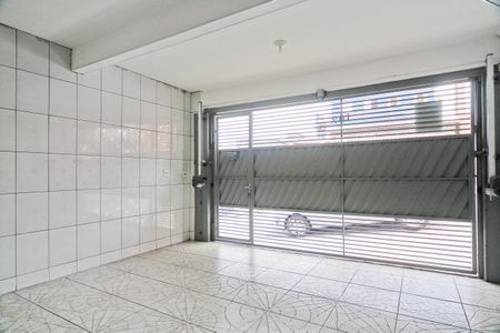 Casa à venda com 220m², 4 quartos e 1 vaga Casa à venda com 220m², 4 quartos e 1 vagaGaragem