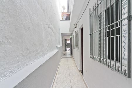 Casa à venda com 220m², 4 quartos e 1 vaga Casa à venda com 220m², 4 quartos e 1 vagaCorredor
