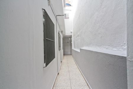 Casa à venda com 220m², 4 quartos e 1 vaga Casa à venda com 220m², 4 quartos e 1 vagaCorredor