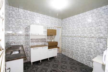 Casa à venda com 250m², 5 quartos e 2 vagasCasa 2 - Cozinha