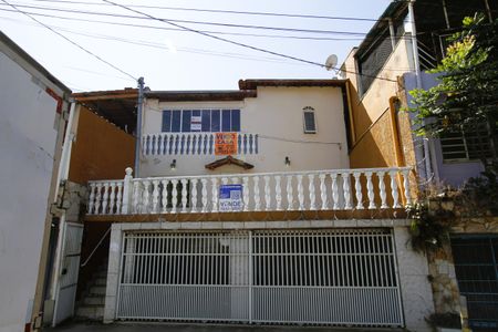 Casa à venda com 250m², 5 quartos e 2 vagasFachada