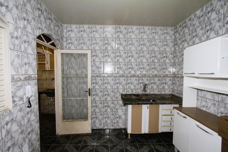 Casa à venda com 250m², 5 quartos e 2 vagasCasa 2 - Cozinha