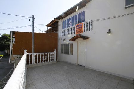 Casa à venda com 250m², 5 quartos e 2 vagasVaranda
